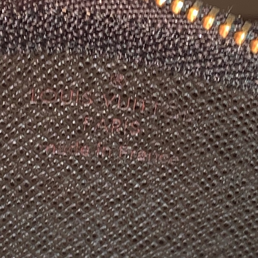 Louis Vuitton Damier key pouch - Picture 8 of 8